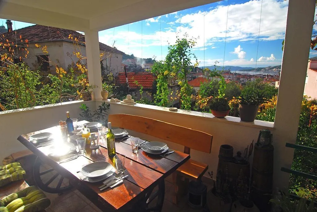 Apartment Salov Trogir