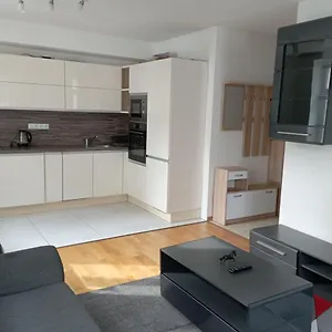 Captain Grand Apartament Praga